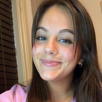 Babysitter in San Antonio: Adelynn