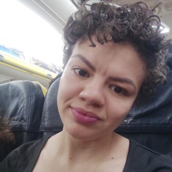 Babysitter in Coimbra: Rayanne