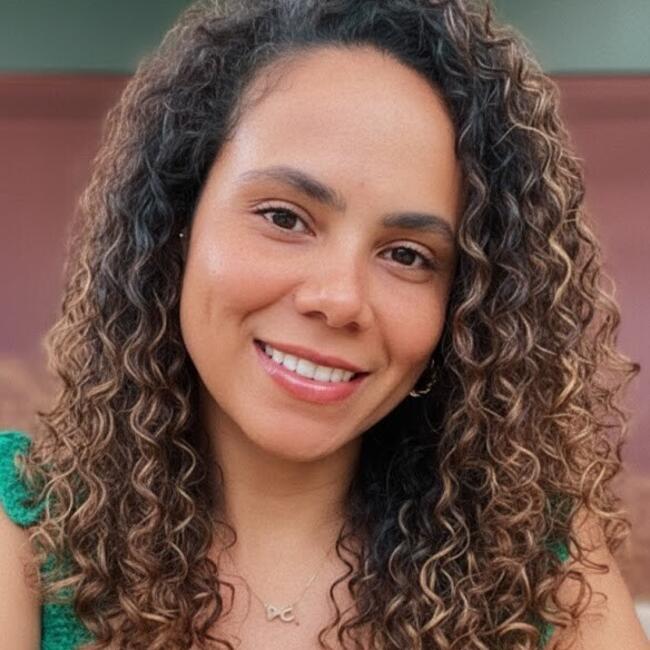 Babysitter in Brasília: Paula