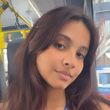 Babysitter in Niterói: Yasmin