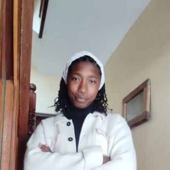 Babysitter in Queluz: Mónica