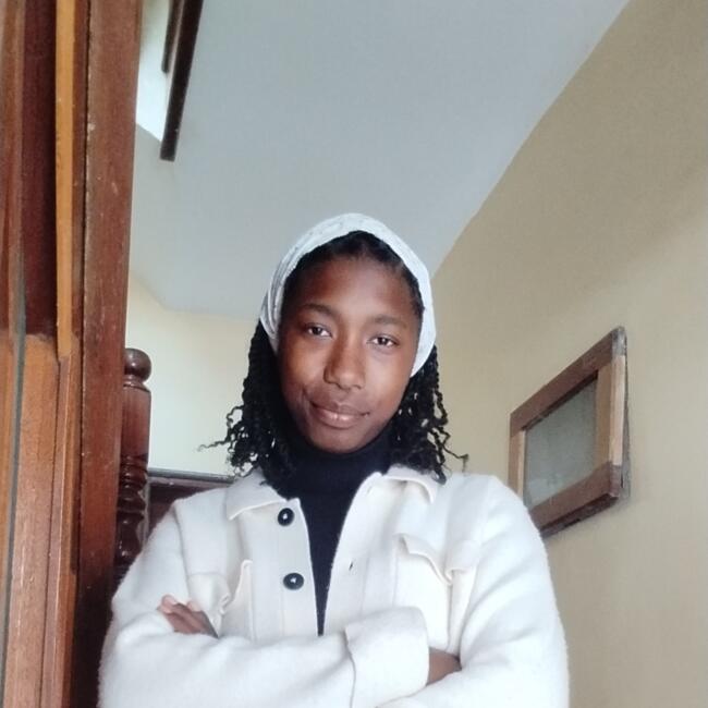 Babysitter in Queluz: Mónica