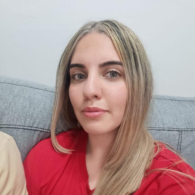 Babysitter in Montevideo: Tania