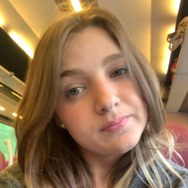 Babysitter in Tours: Chloe