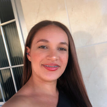 Babá em Maceió: Beatriz