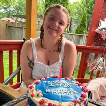 Baby-sitter in Kingston: Mackenzie