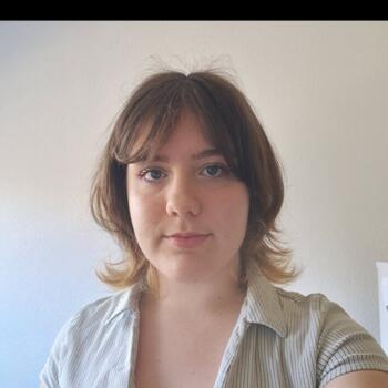 Babysitter in Marseille: Laura