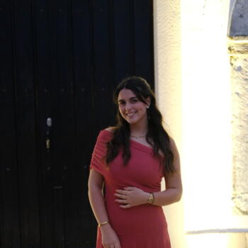 Babysitter Almada: Mariana