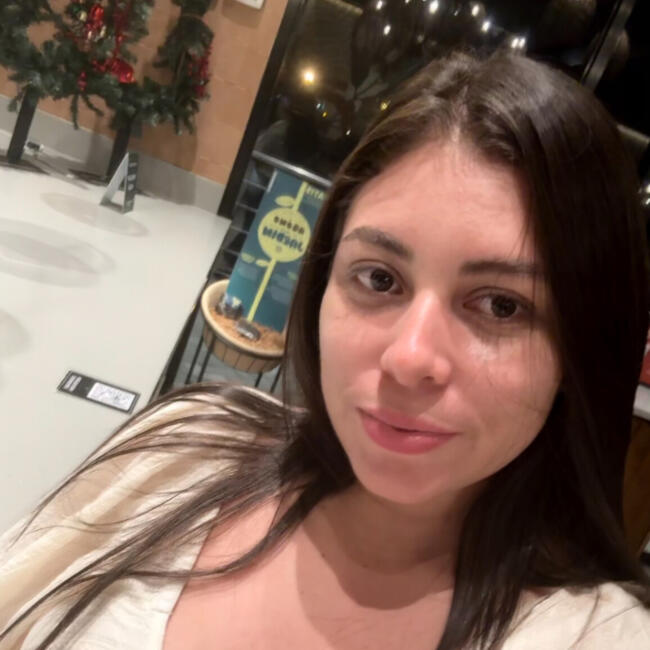 Babysitting job in Sardinal: Fernanda