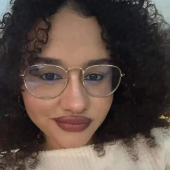 Babysitter in Brasília: Hellen