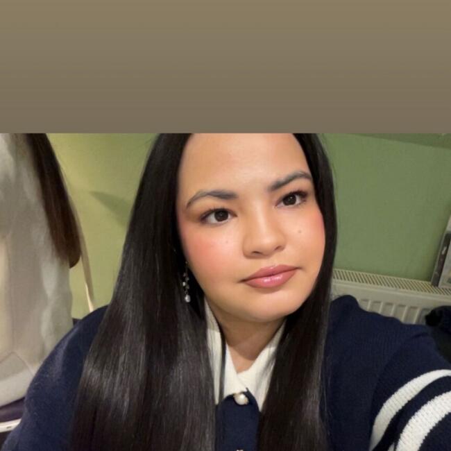 Babysitter in Antwerp: Dina