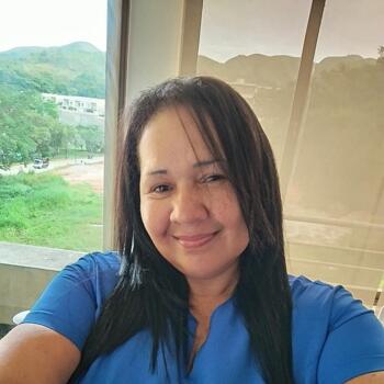 Babysitter Los Guayos: Mariana