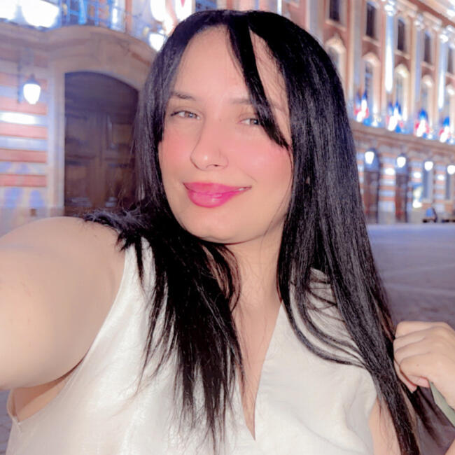 Babysitter in Toulouse: Chahrazed