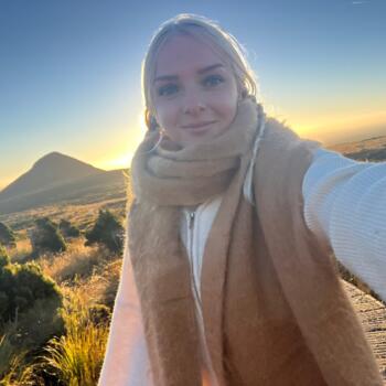 Babysitter in New Plymouth: Bella