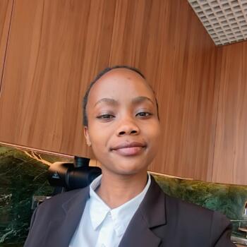 Nanny in Nairobi: Granis