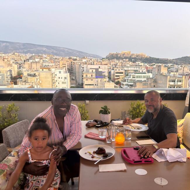 Δουλειά για babysitter στην περιοχή Αθήνα: Rex