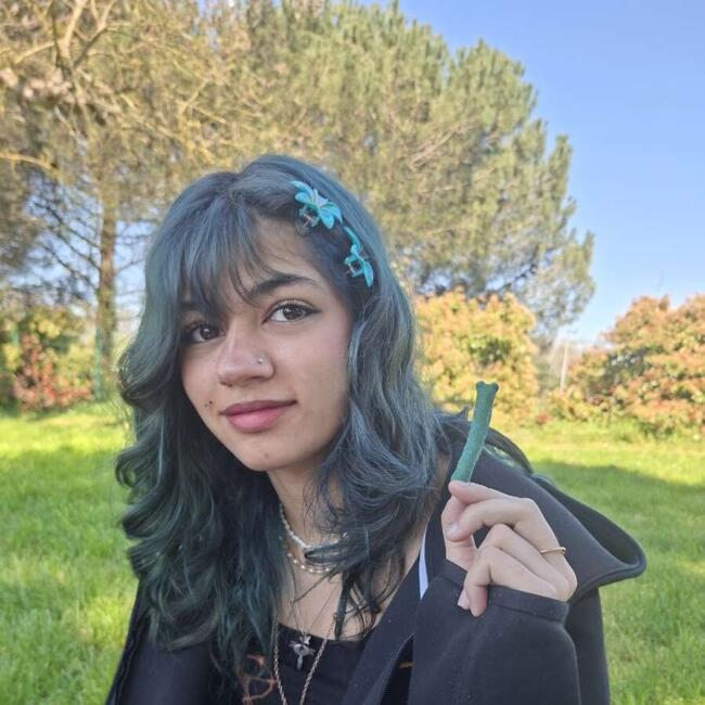 Babysitter in Ambarès-et-Lagrave: Aïna