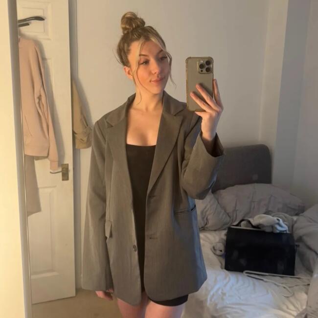 Babysitter in Leighton Buzzard: Lucy