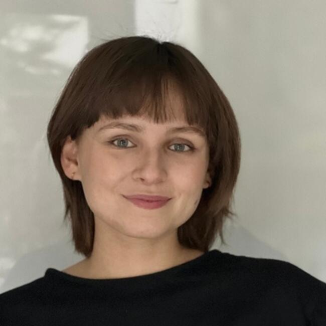 Babysitter in Prague: Dominika