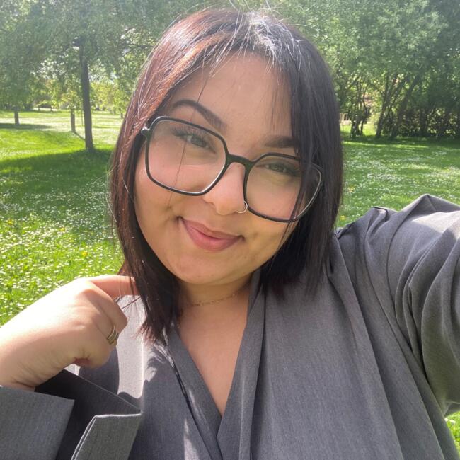 Babysitter in Nîmes: Selma