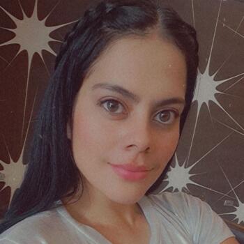 Niñera en Caracas: Anais