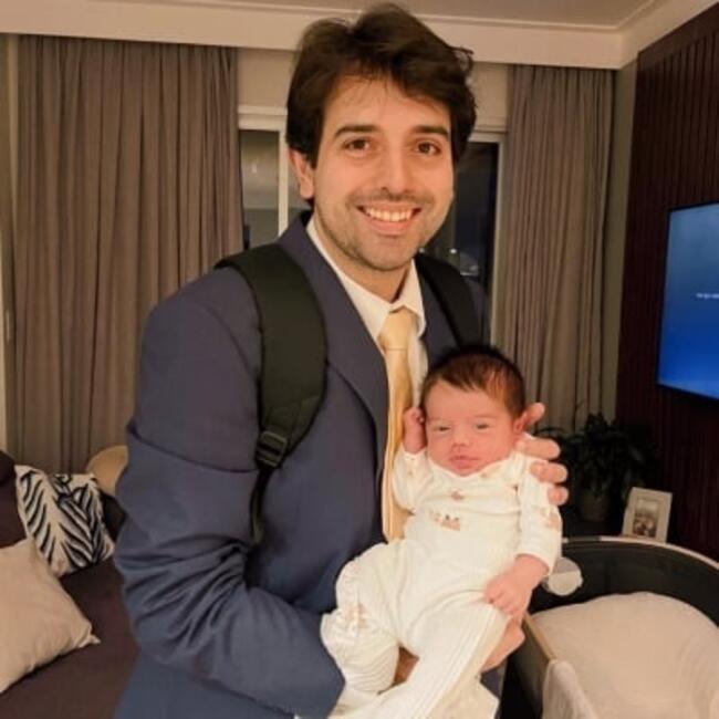 Emprego de babá em Cascavel: Olavo