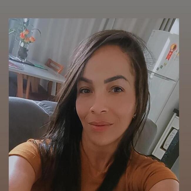 Babá em Aparecida de Goiânia: Rosana