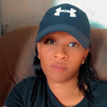 Babysitter in Centurion: Portia