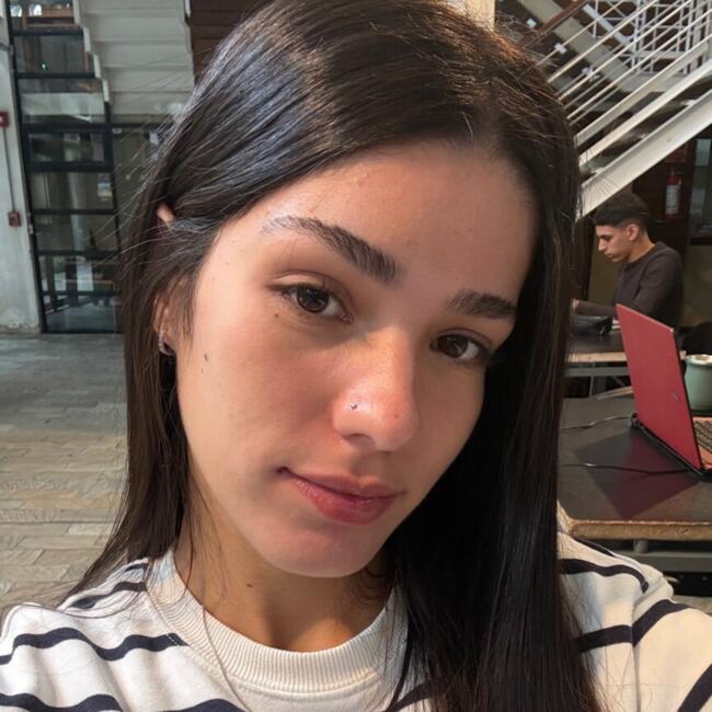 Babysitter in Montevideo: Sofia