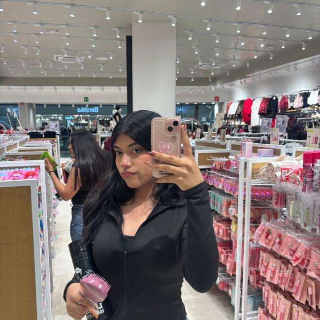 Babysitter in Durango: LESLY monreal