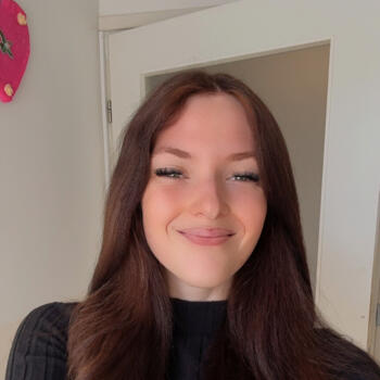 Babysitter in Flushing: Sterre