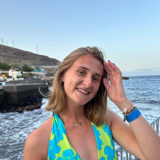 Babysitter in Arras: Juliette