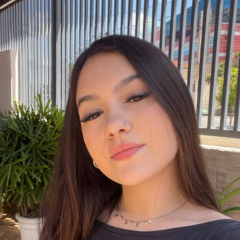 Babysitter in Campinas: Isabelle