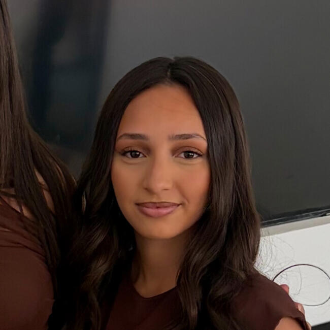 Babysitter in Coulaines: Rania