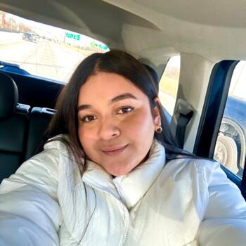 Babysitter in Winnetka: Valentina