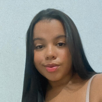 Babysitter in Recife: Allana