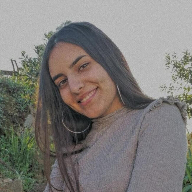 Babysitter in Mogadouro: Fabiana