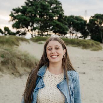 Babysitter in Hamilton: Mekyla