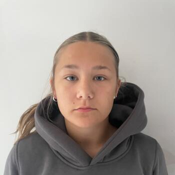 Babysitter in Bracknell: Summer