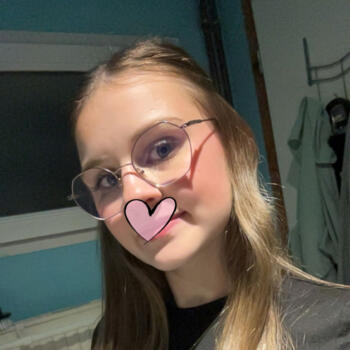 Babysitter in Liévin: Ines