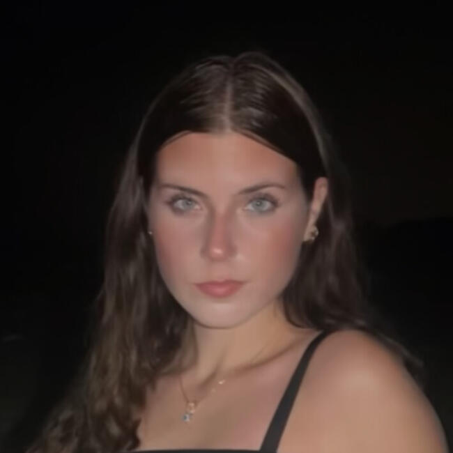 Baby-sitter à Paris: Létizia
