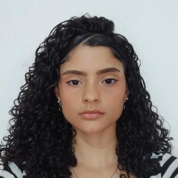 Babysitter in São Paulo: Alícia