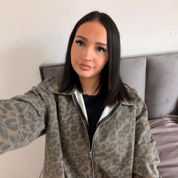 Babysitter in Drancy: Lilya