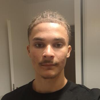 Babysitter in Châtellerault: Esteban