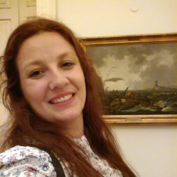 Babysitter in Rio Tinto: Bruna