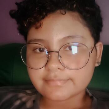 Babá em Manaus: Letícia