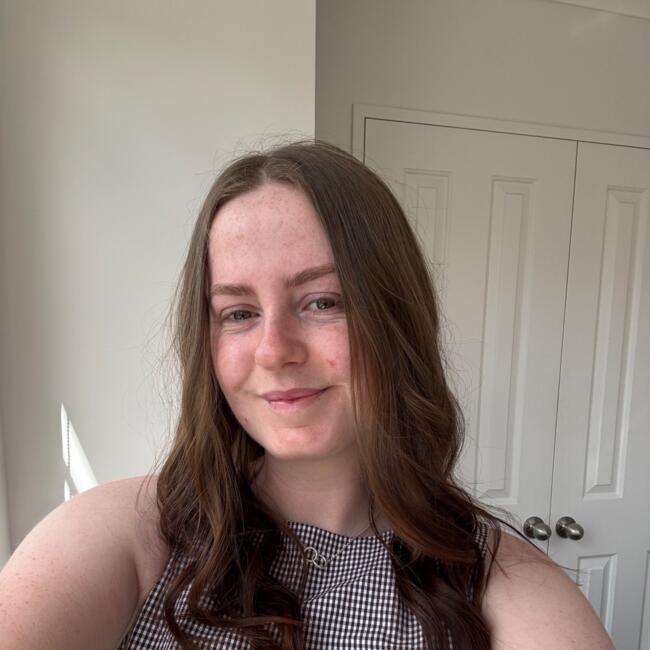 Babysitter in Hamilton: Emma