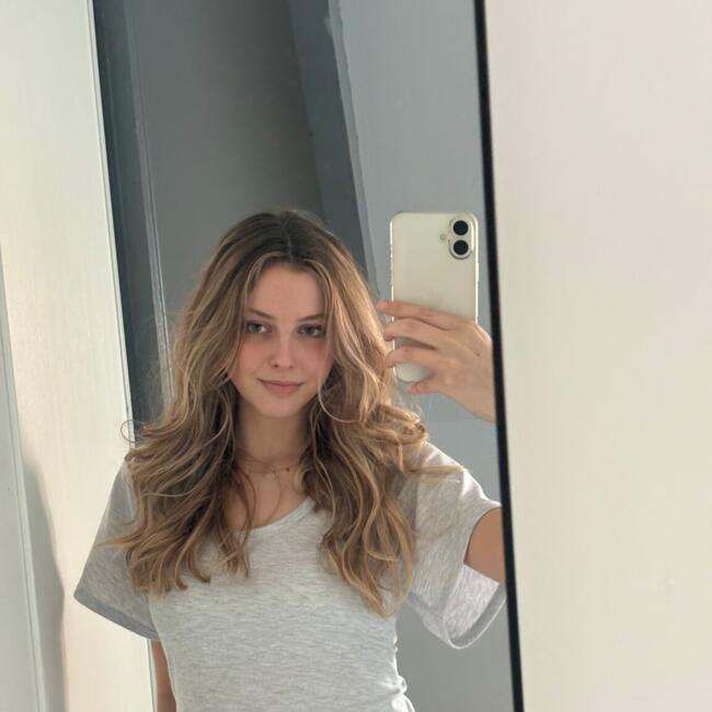 Babysitter in Radinghem-en-Weppes: Camille