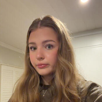 Babysitter in Campbell Town: Claire