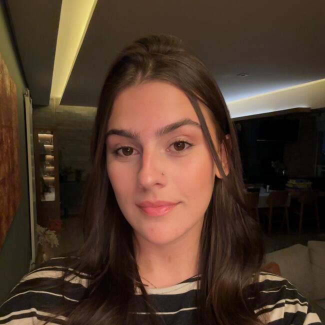 Babysitter in Osasco: Isadora
